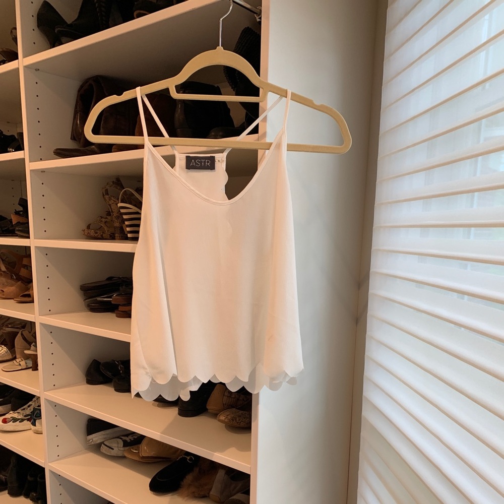 White ASTR scalloped crop top